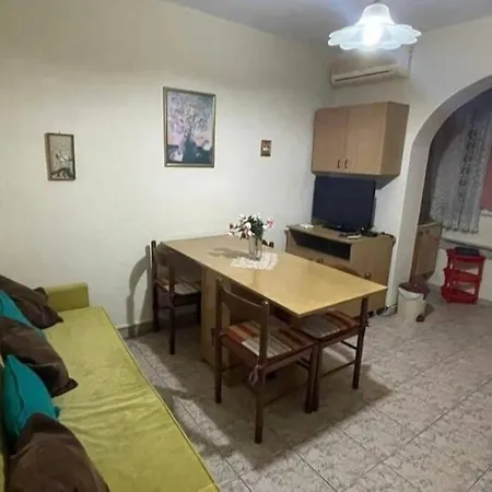Apartmán Cozy Flat In The Heart Of
